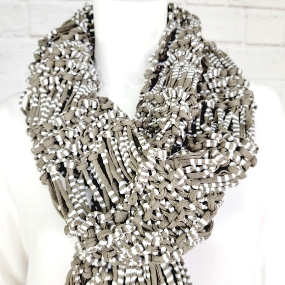 Statement One-of-a-kind Handcrafted Fringe Jersey Knit Scarf! NWOT! - Picture 9 of 12